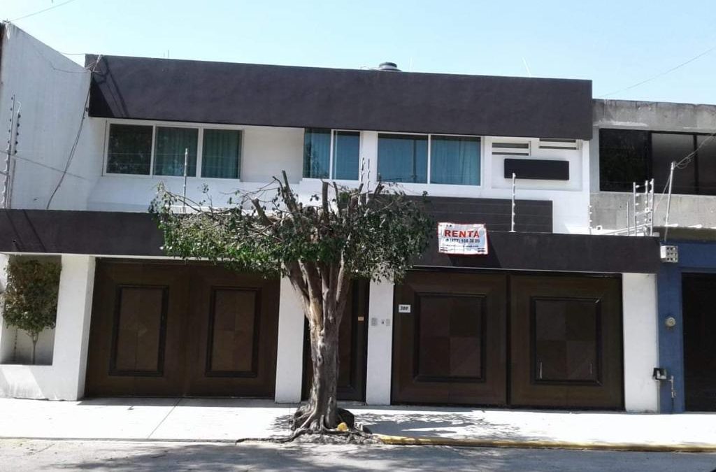 CASA EN COL. ANDRADE