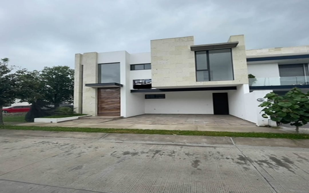 CASA NUEVA EN VENTA UBICADA EN FRACCIONAMIENTO SIERRA NOGAL, LEÓN, GTO