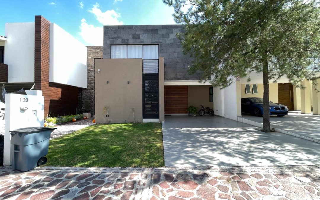CASA EN VENTA EN CAMPIÑA DE 4 HABITACIÓNES